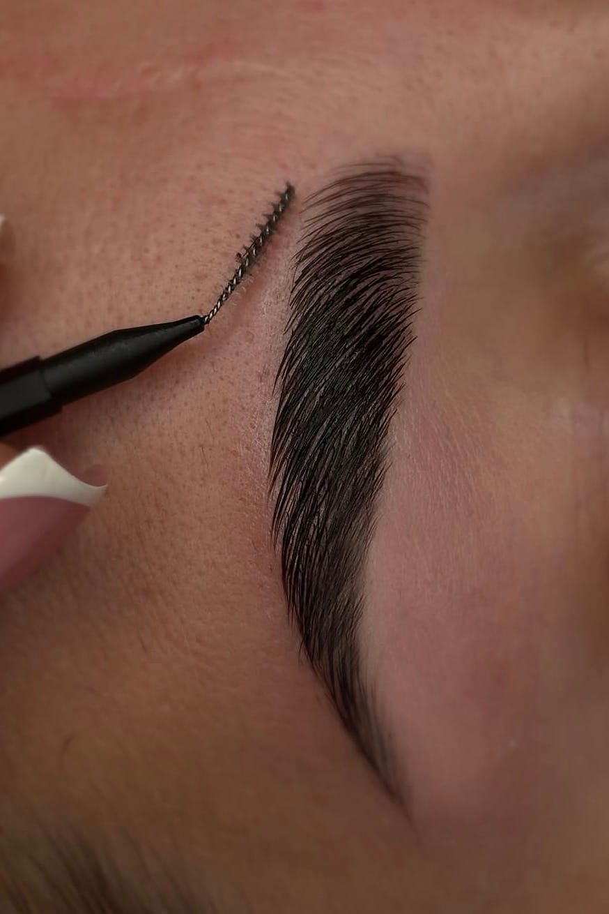 Brow lift detalj — NoFilter Osijek